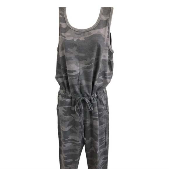 Danskin Pants - Danskin grey‎ camouflage print scoopneck sleeveless onesie jumpsuit size Medium